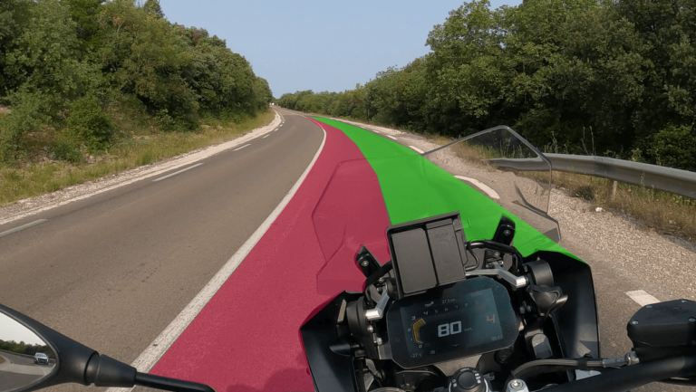 trajectoire de sécurité moto virage gauche_vialearnmoto